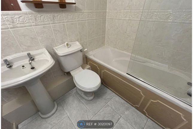 Flat  Rhoslan Park, Conway Road, Colwyn Bay photo 3