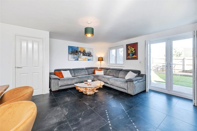 7, Lally Drive, Bicester photo 3