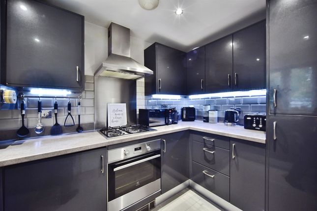 Millner Drive, West Malling photo 3