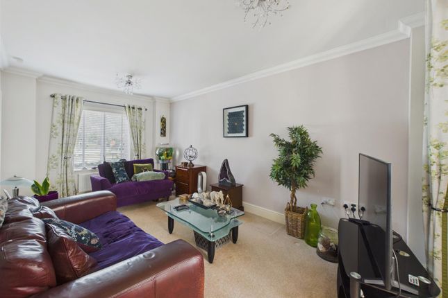 1, End Hill Way, Malvern photo 4