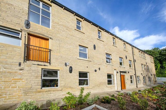 Thumbnail Office to let in Park Valley House, Park Valley, Meltham Road, Lockwood, Huddersfield, West Yorkshire