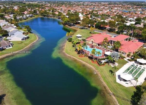 Property for sale in 2405 Se 5th Ct, Homestead, Florida, 33033, United States Of America