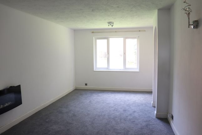 12, ESCORT PLACE, Ottershaw photo 3