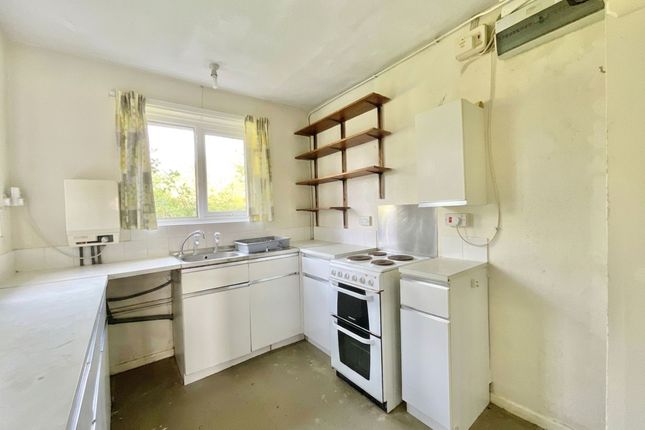 15 Sutherland Road, Stoke-On-Trent photo 4