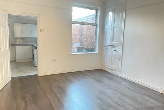 Thumbnail Terraced house to rent in Vicarage Road, Oldbury