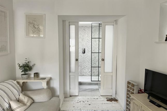 Stratton Terrace, Falmouth photo 4