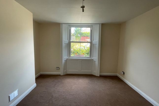 Flat 1 Little Garlands, 8, New Town Road, Uckfield photo 5