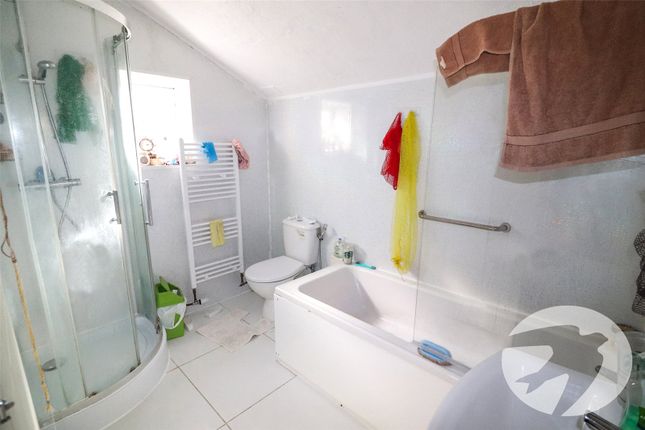 16, South Road, Erith photo 4