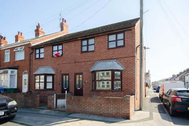 20A, Arthur Street, WITHERNSEA photo 2