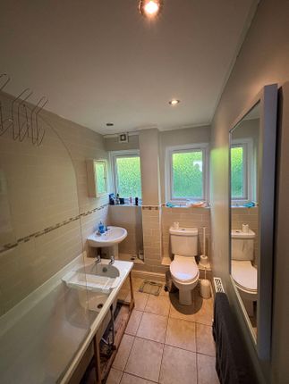25, Greenland Crescent, Cardiff photo 3