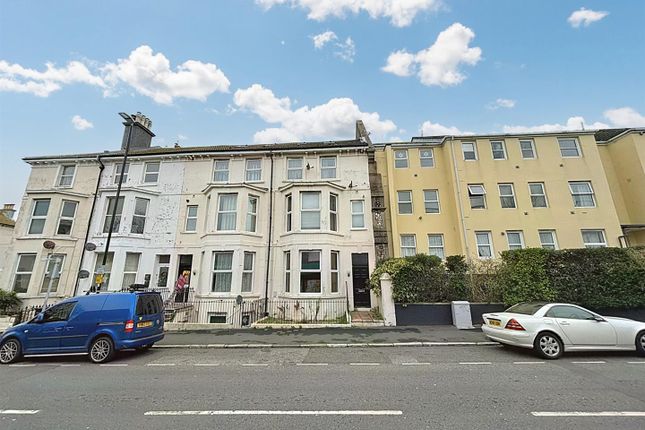 Thumbnail Flat for sale in Cavendish Place, Eastbourne