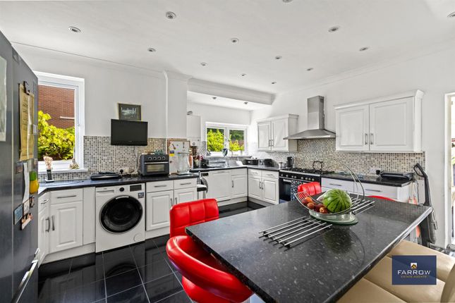 14, Eleanor Street, Grimsby photo 4