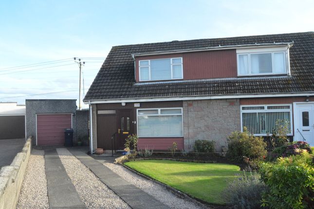 3-bed bungalow on 7 Lade Drive, Larbert, £235,000