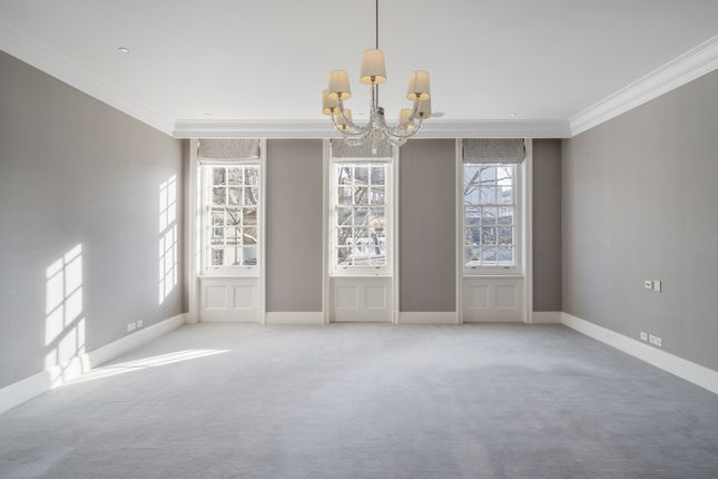 Town house for sale in Lygon Place, London