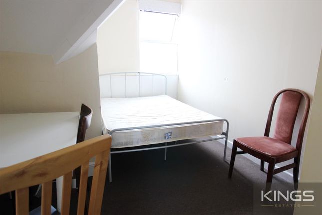 Terraced house to rent in The Avenue, Southampton