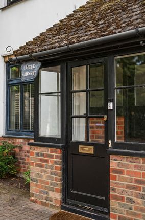 Little Hatchett,, Onslow Crescent, Surrey photo 2