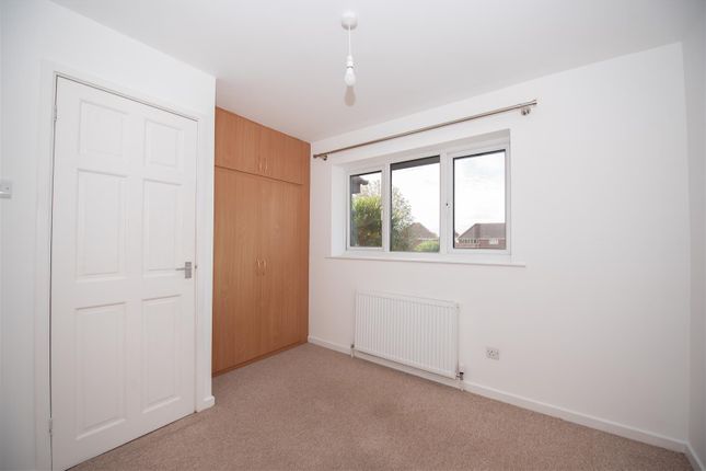 12, Drummond Avenue, Nottingham photo 5