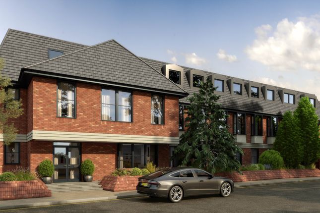 Thumbnail Flat for sale in Castle Road, Rayleigh