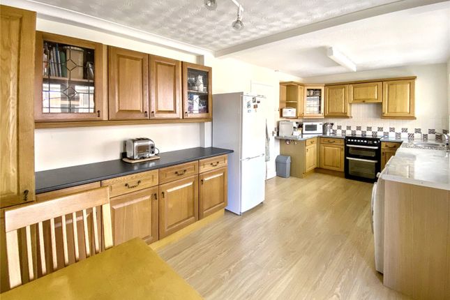 Avenell,, Ashley Road, Cullompton photo 3