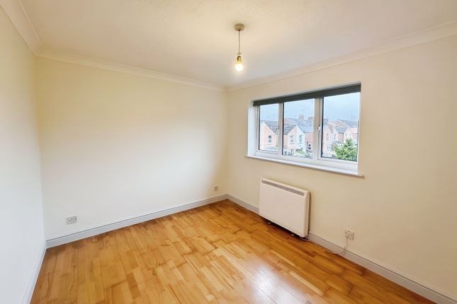 5, Berkeley Road, Somerset photo 4
