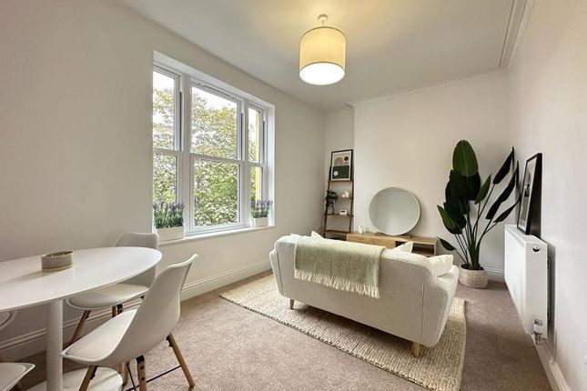 Clevedon Terrace, Bristol photo 2