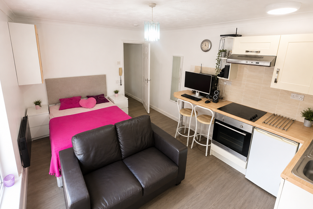 Flat A 1, Albert Road South, Southampton photo 5