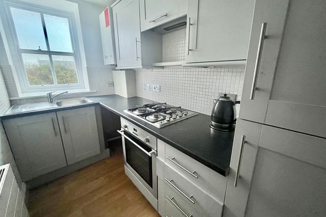 Flat to rent in Durnford Street, Stonehouse, Plymouth