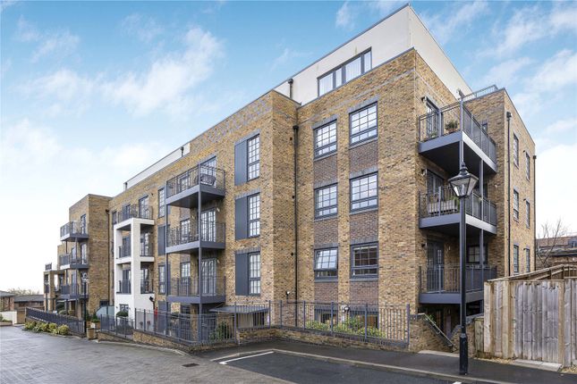 1-bed flat on Lightfield, Intaglio House, Barnet, £360,000