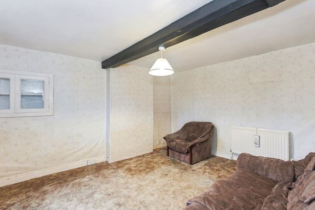 23, Corby Road, Corby photo 4