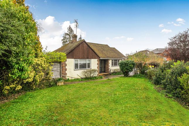 3-bed house on 24, Oaklands Drive, Wokingham, £585,000