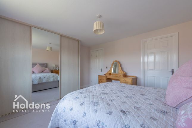 2 Windflower Drive, Leyland photo 4