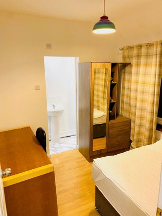 Shared accommodation to rent in Ferndale Road, Liverpool, Merseyside