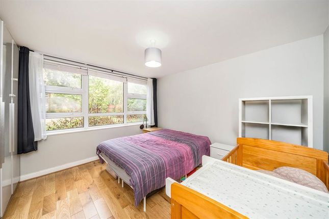 90, Bucklands Road, Teddington photo 4