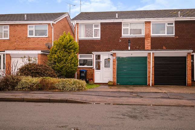 Thumbnail Semi-detached house for sale in Austwick Close, Warwick