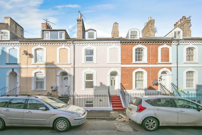 Thumbnail Terraced house for sale in Victoria Street, Harwich