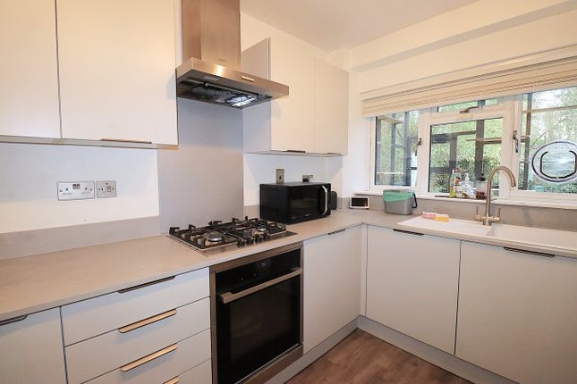 45, Union Street, FARNBOROUGH photo 4