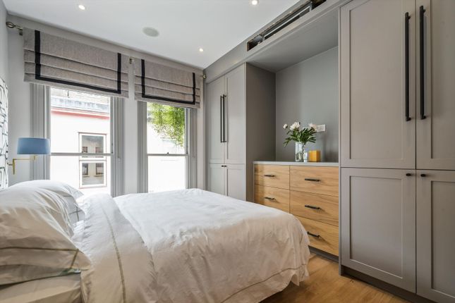 Terraced house to rent in Old Manor Yard, Earls Court, London