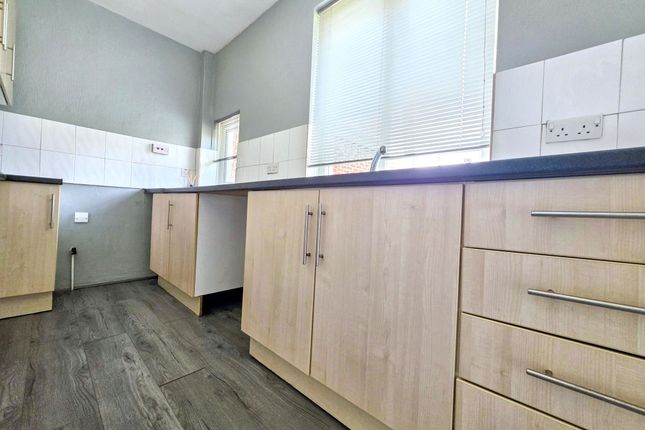 10, Huntley Square, Sunderland photo 4