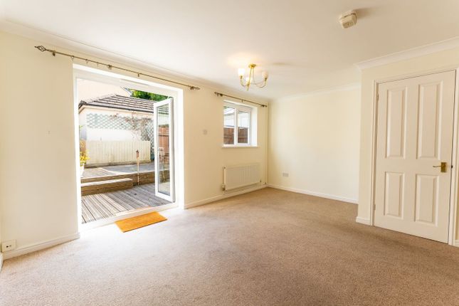 3, Llwyn Melin, Abergavenny photo 4