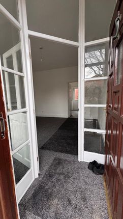 22, Moss Street, Rochdale photo 3