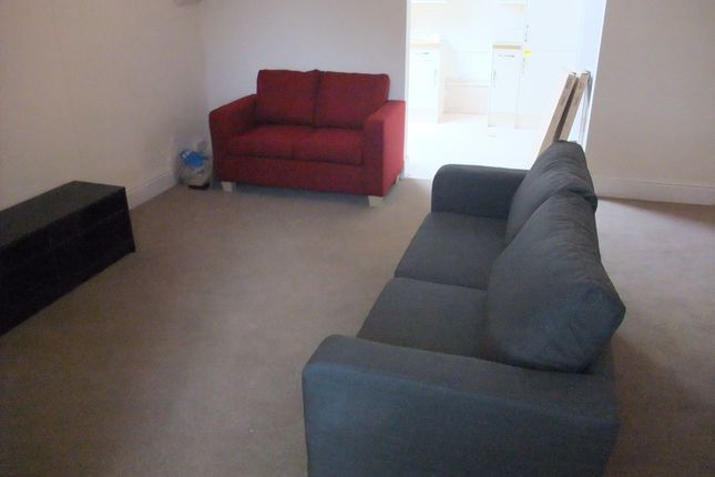 Flat to rent in Heavitree Road, Exeter
