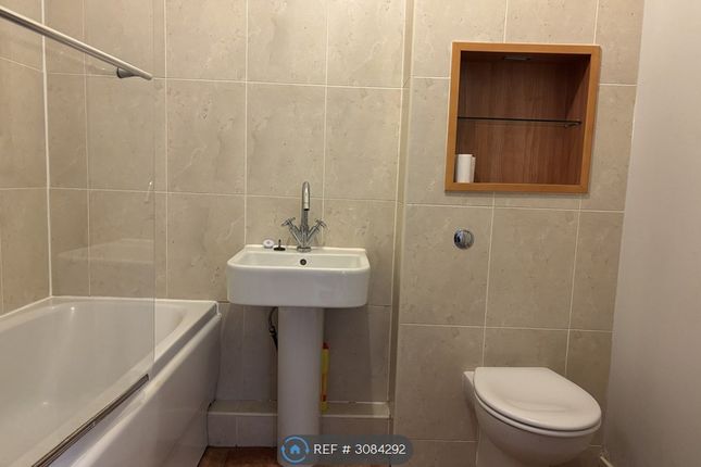 Worsdell Drive, Gateshead photo 2