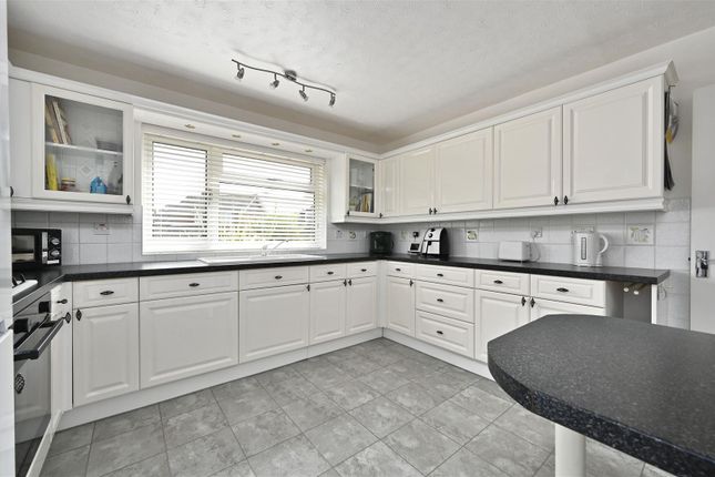 81, Eastergate, Bexhill-on-Sea photo 4