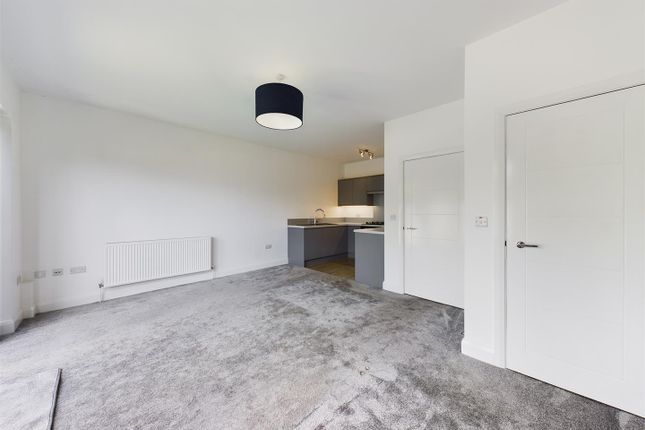 61, Poplar Grove, Manchester photo 4