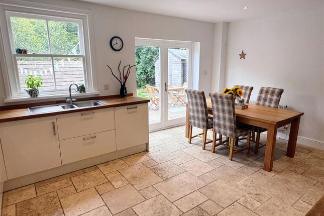 7, Edgecombe Lane, Newbury photo 4