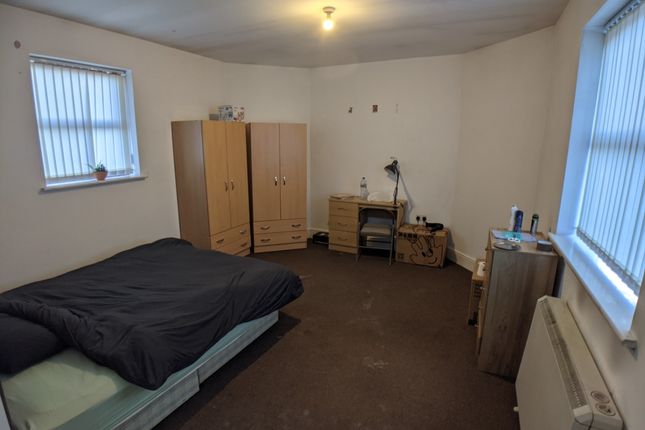 Thumbnail Flat to rent in 4 Bedroom – 83-85, Hathersage Road, Manchester, Greater Manchester