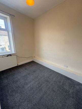 67, Oak Street, Colne photo 5