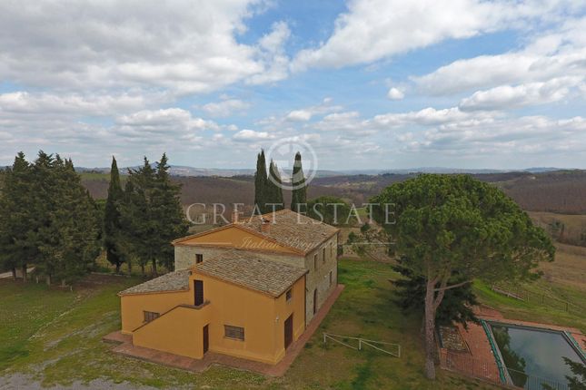 Villa for sale in San Casciano Dei Bagni, Siena, Tuscany