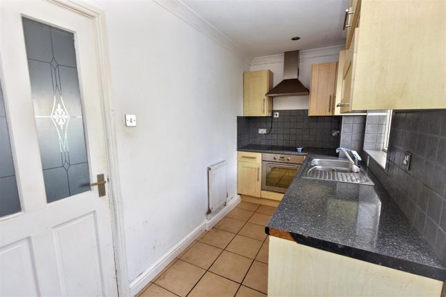 8, Tregullan, Redruth photo 4