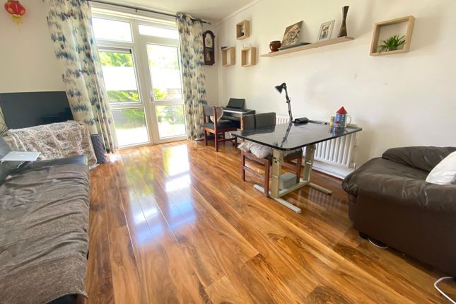 34, Blackmore Drive, Leicester photo 3
